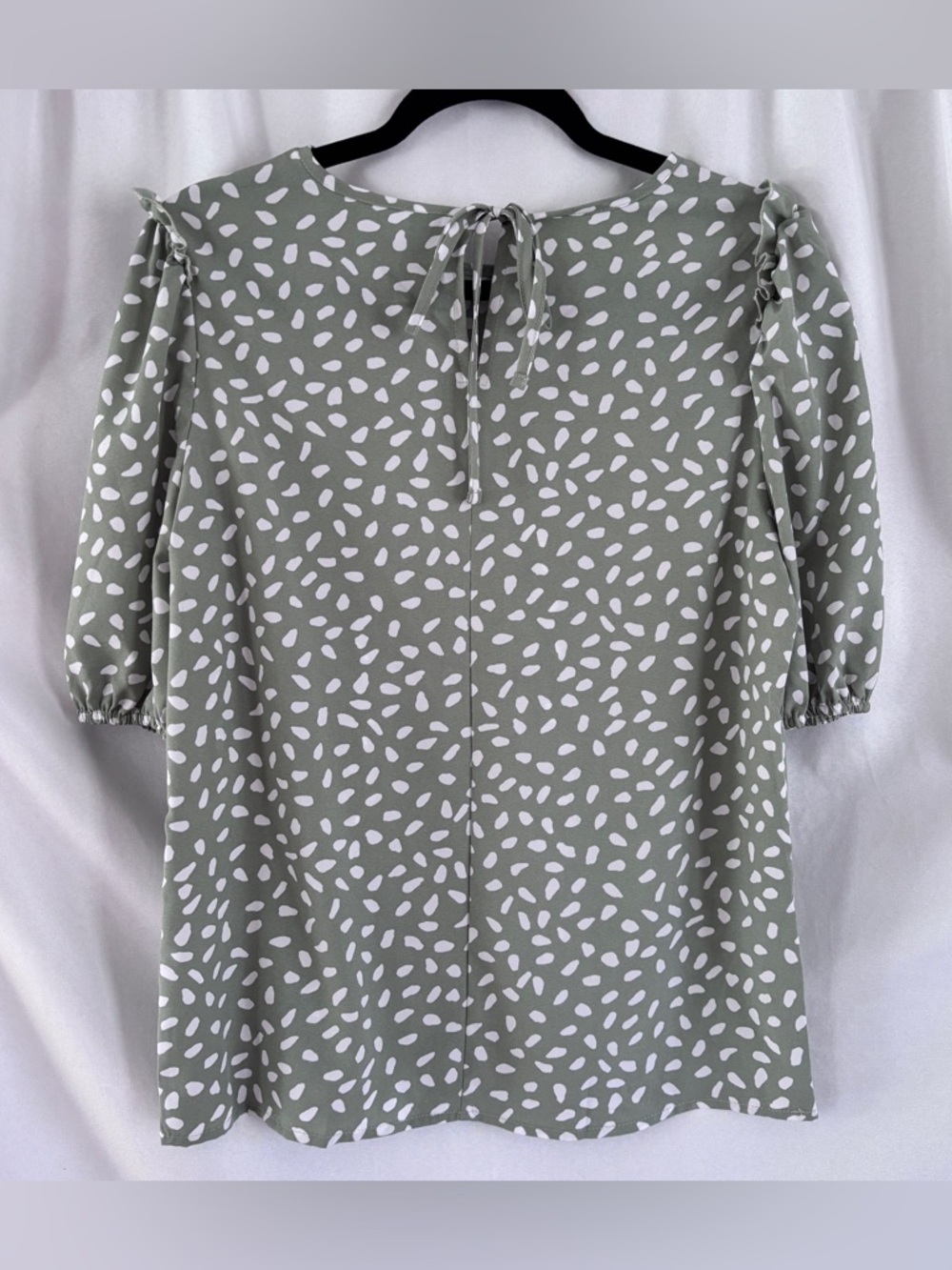 Sage Green & White Abstract Print Top ~ Blouse, Artistic, Avante Gard, Chic - Picture 2 of 6